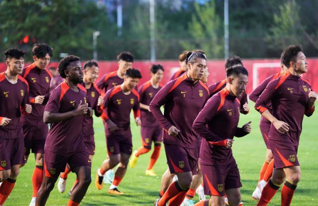 178直播在线观看-国足“初哥”正在蓄力 刘洋寄语亚运队友：大胆表现！