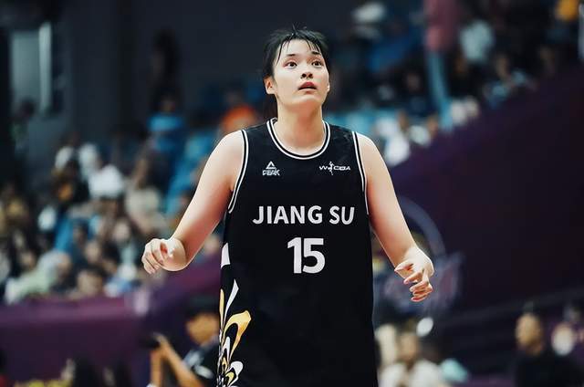 178直播APP-爆冷掀翻卫冕冠军！女篮2米王牌闪耀，才26岁，宫鲁鸣该给她机会